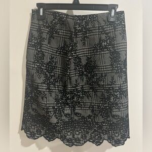 ZARA Black Embroidered Lace Pencil Skirt, Small(27")